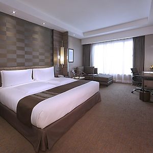Executive Deluxe King Room Non-Smoking